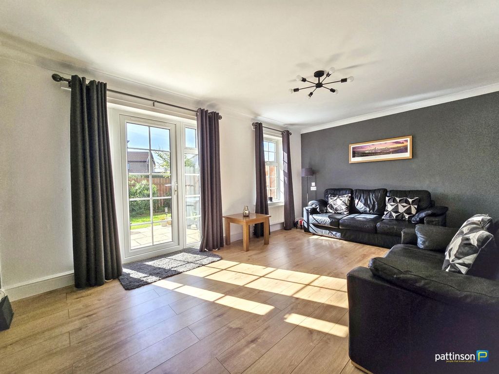 Property photo 3 of 21