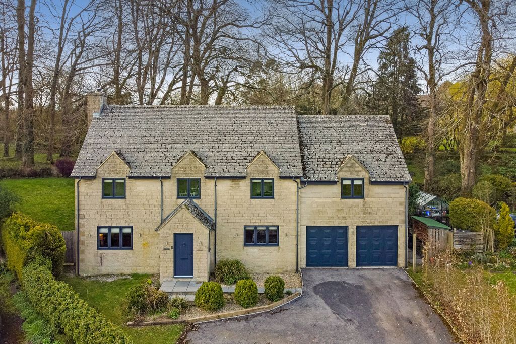 Property photo 2 of 16