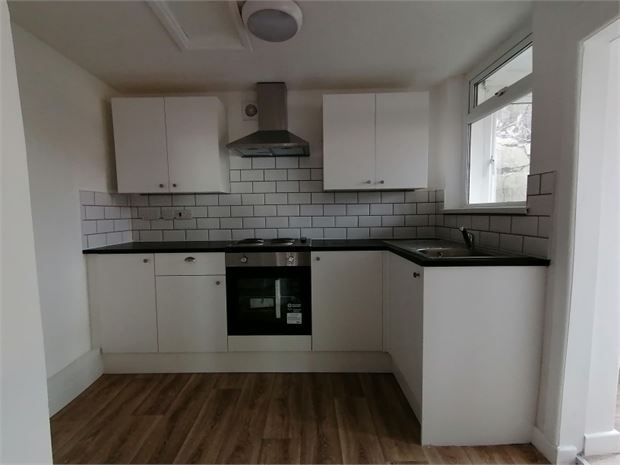 Property photo 2 of 11 Kitchen