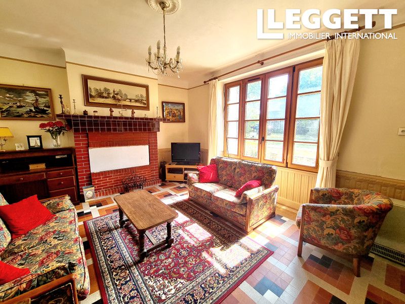 Property photo 2 of 10