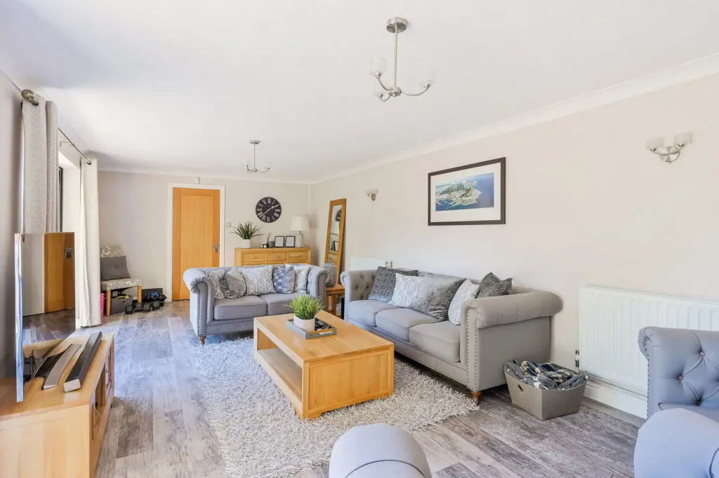 Property photo 3 of 22