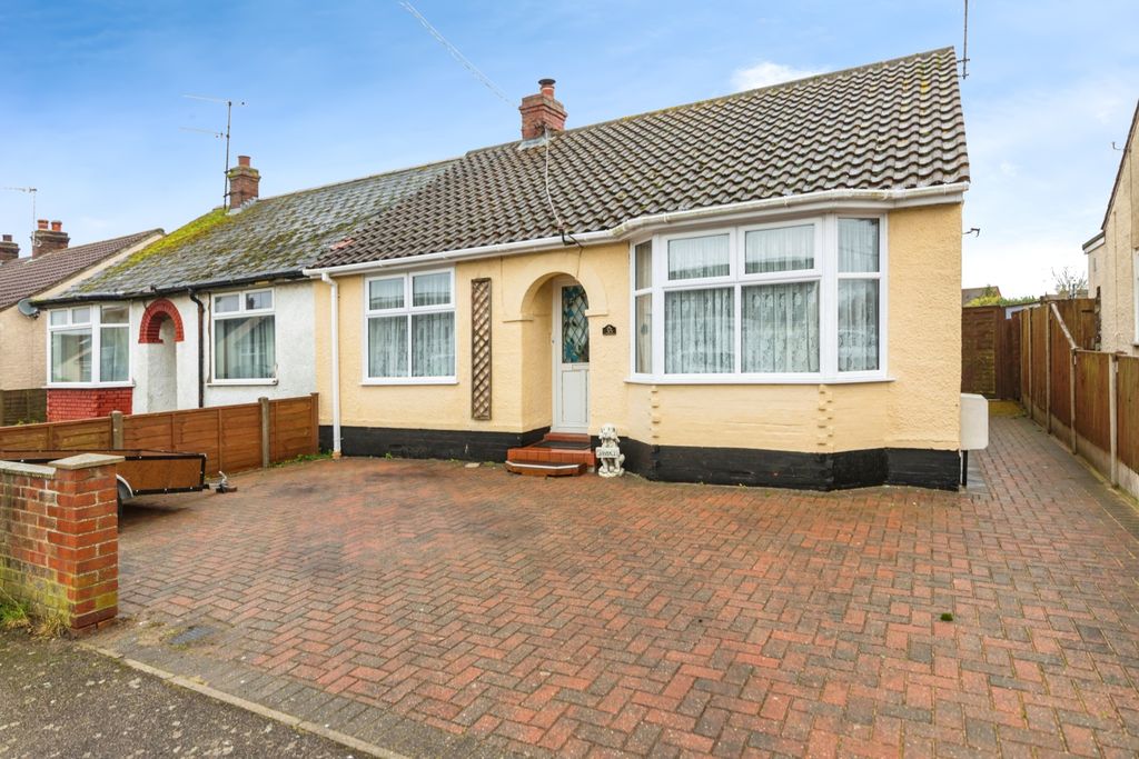 Property photo 1 of 17 Front