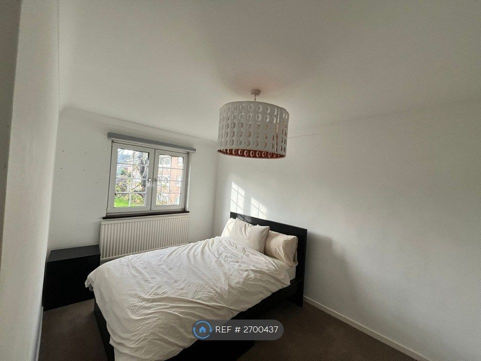 Property photo 1 of 8 Room