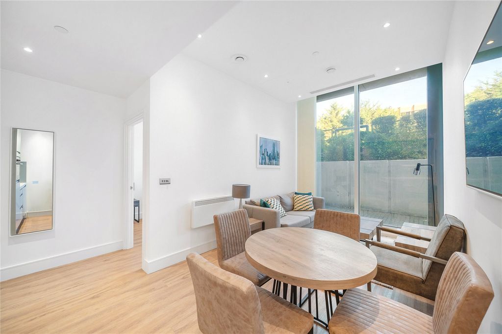 Property photo 1 of 8 Picture No. 13