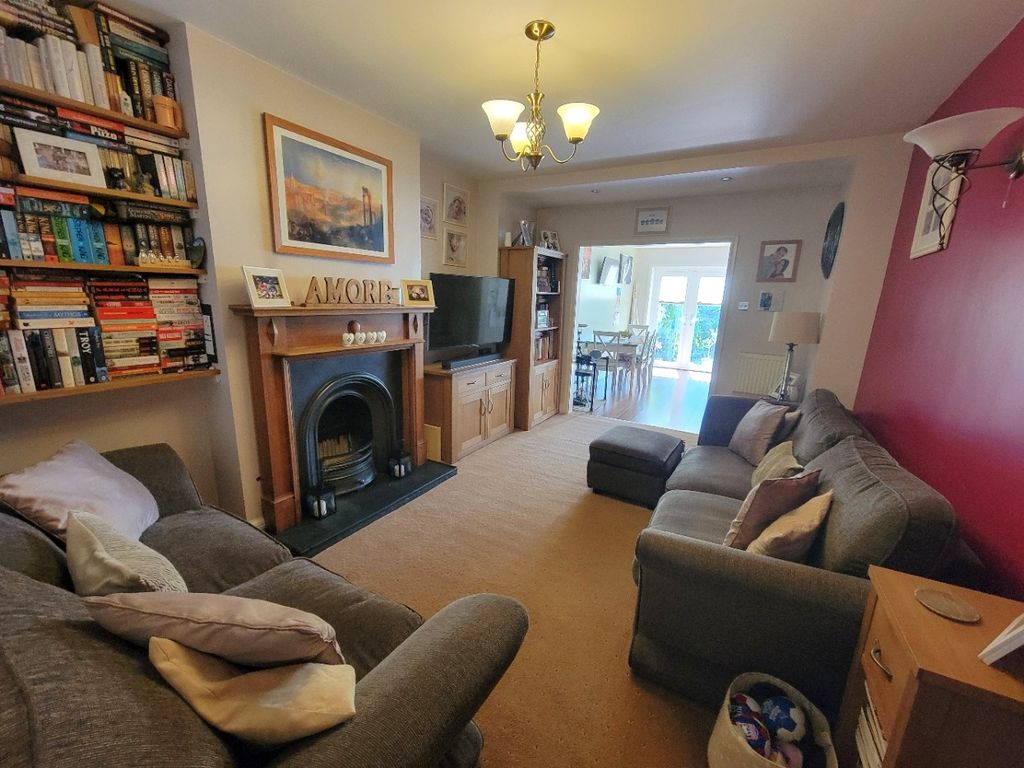 Property photo 2 of 14