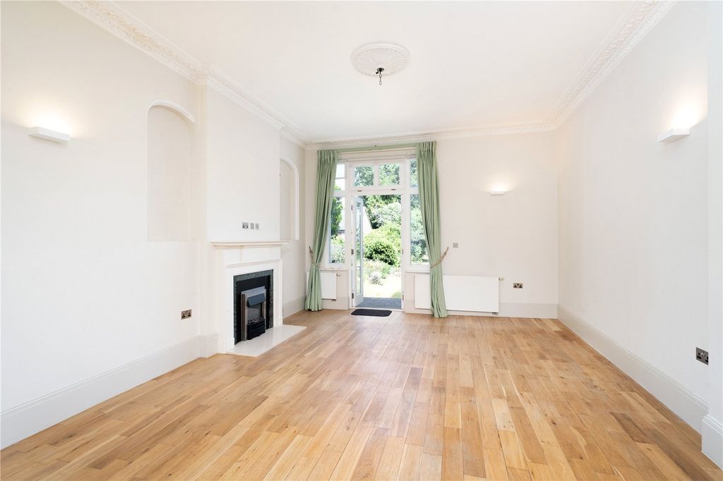 Property photo 3 of 11 Picture No. 20