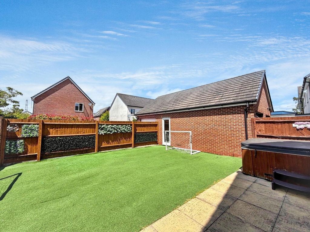 Property photo 2 of 21 Img_5811.Jpg