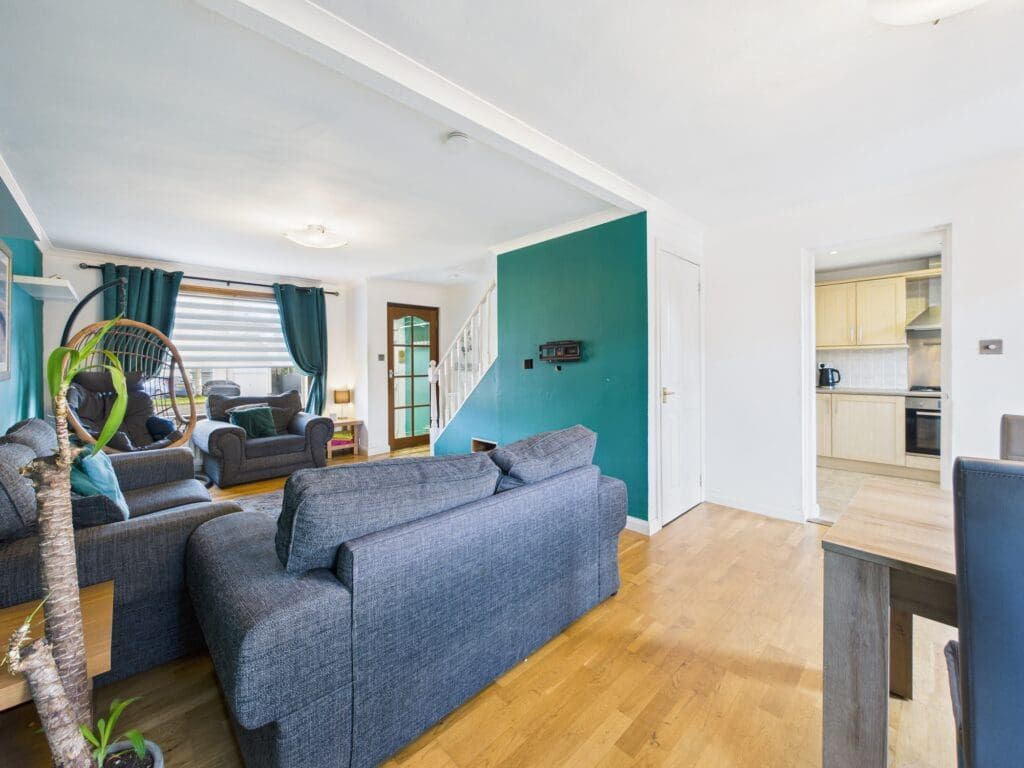 Property photo 3 of 20