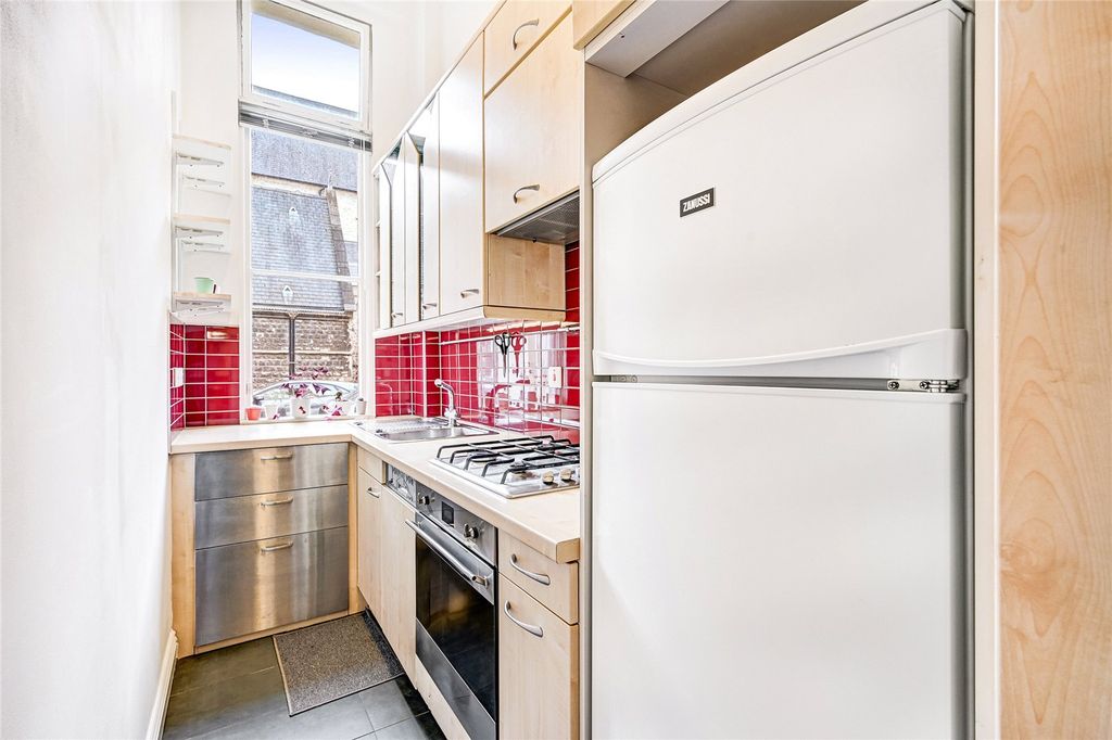 Property photo 3 of 11 Picture No. 08