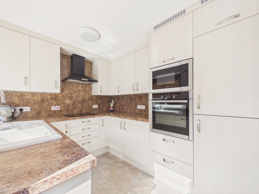 Property photo 3 of 18 5229487