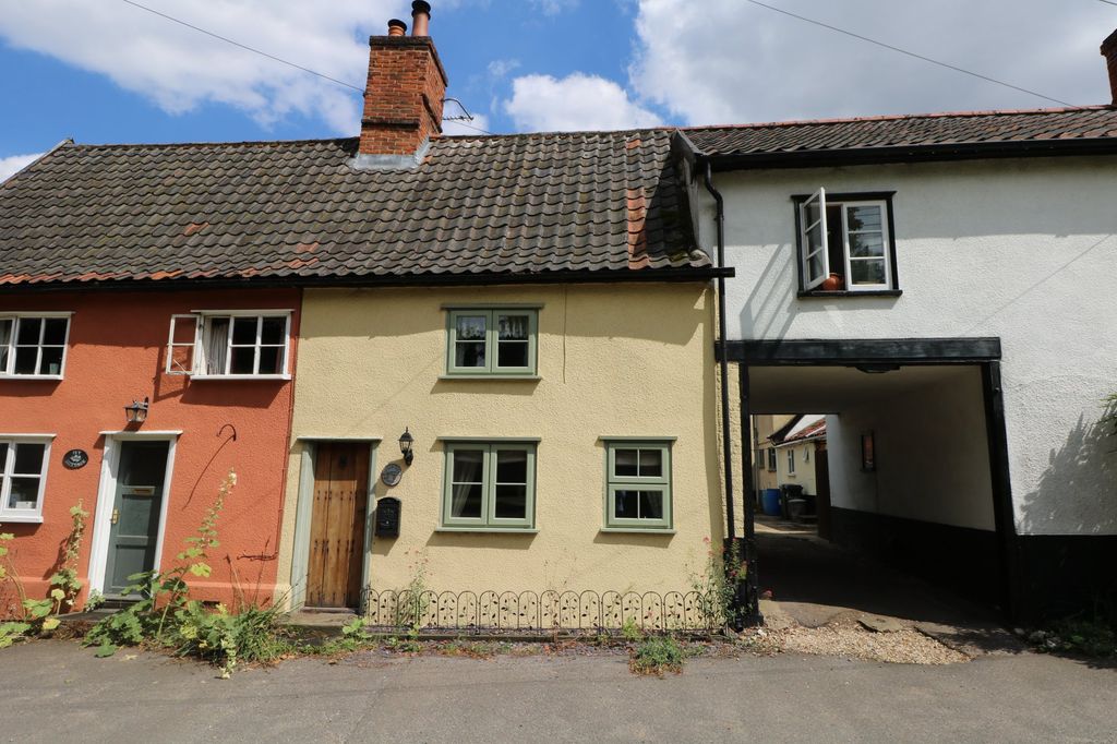 Property photo 1 of 15