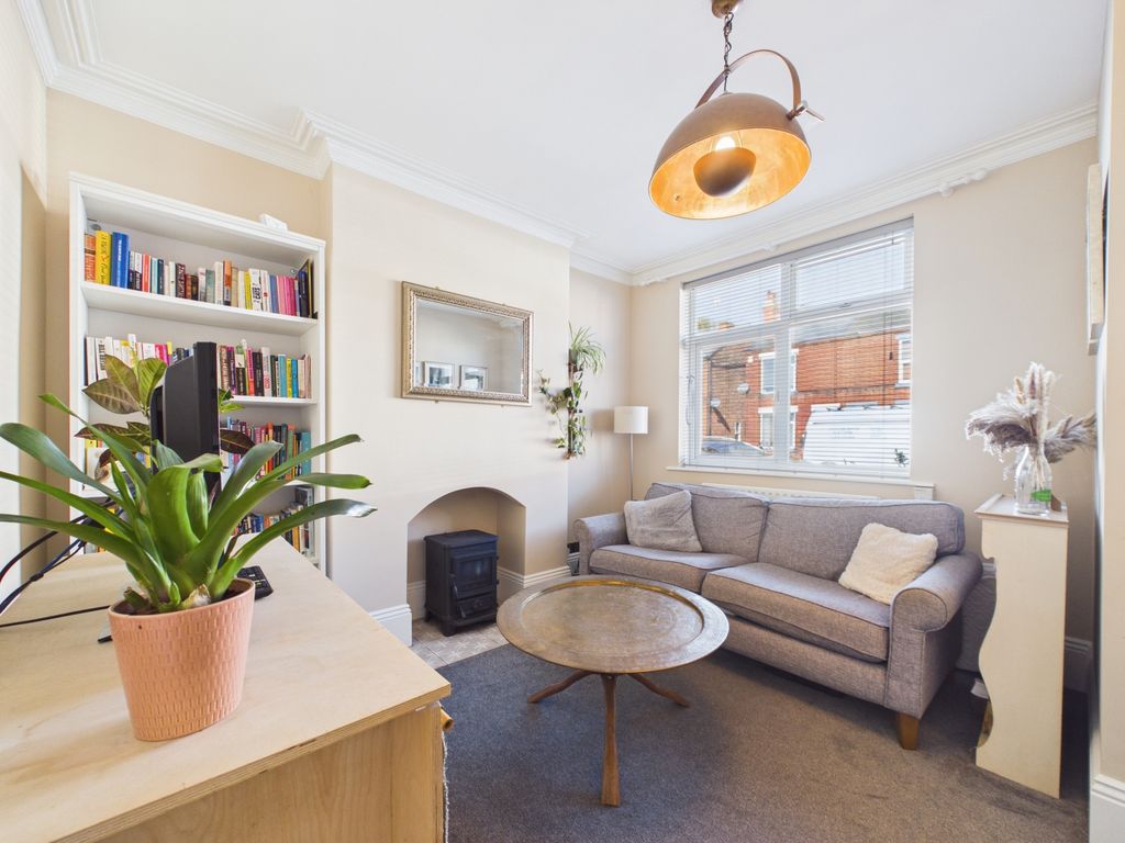 Property photo 2 of 16 Cam01538G0-Pr0177-Still003