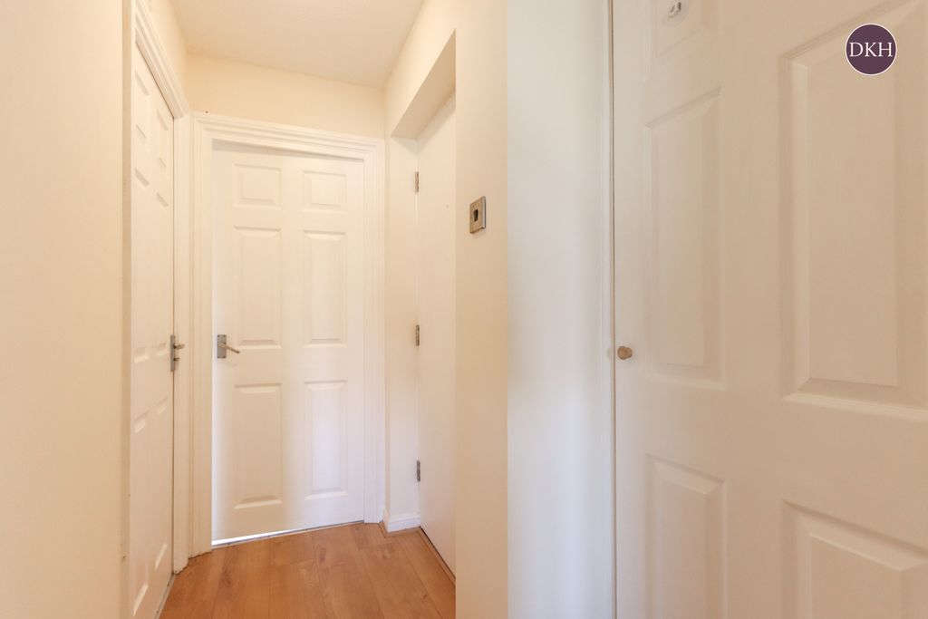 Property photo 2 of 10 Picture No. 11
