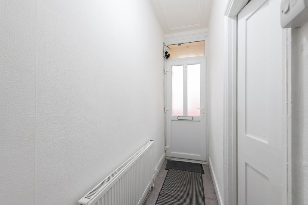 Property photo 2 of 16 4616231