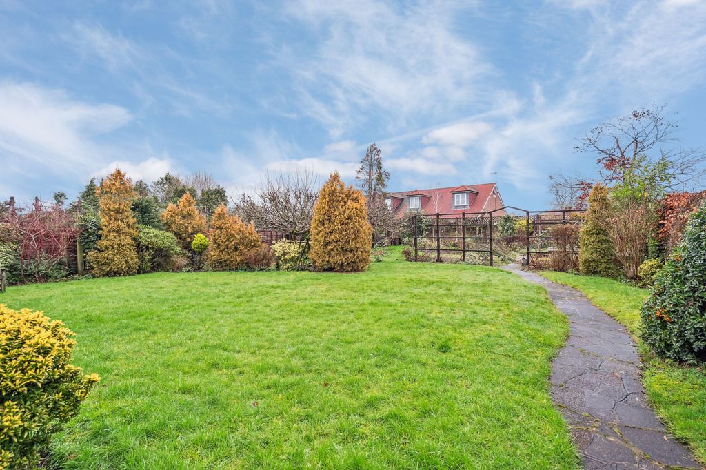 Property photo 3 of 18