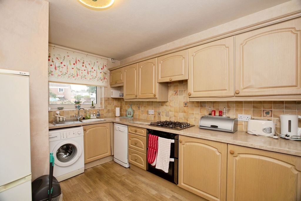 Property photo 3 of 17 Photo