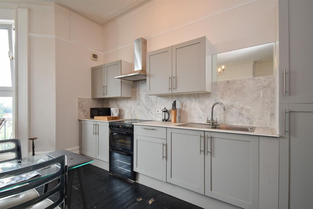 Property photo 2 of 13 Kitchen