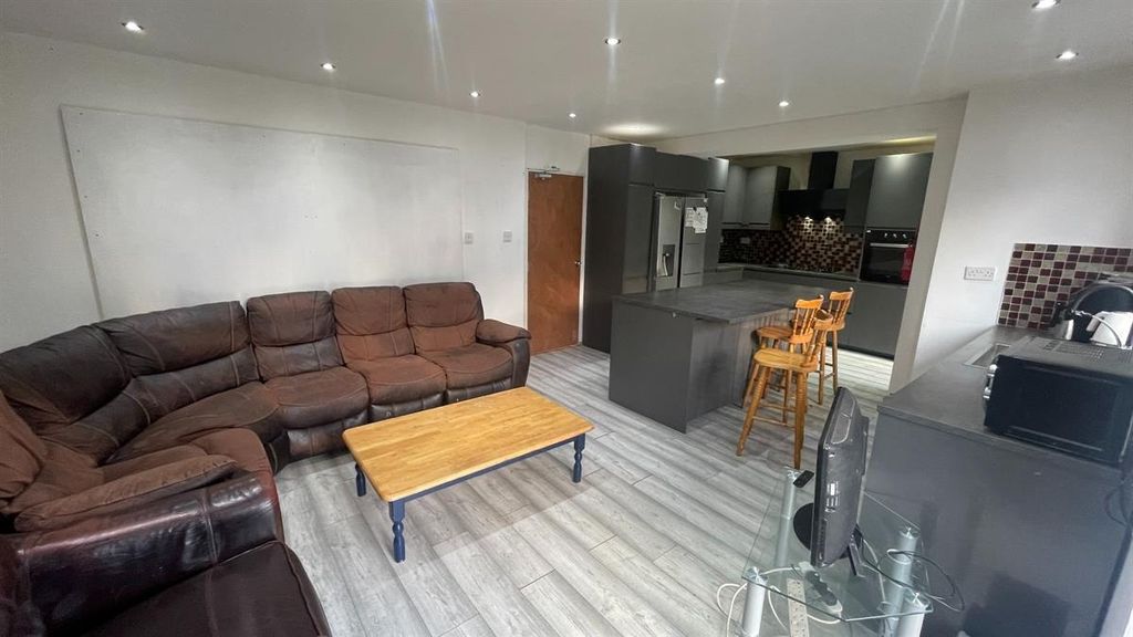 Property photo 1 of 15 Open-Plan Living Area With A Large L-Shaped Sofa, ...