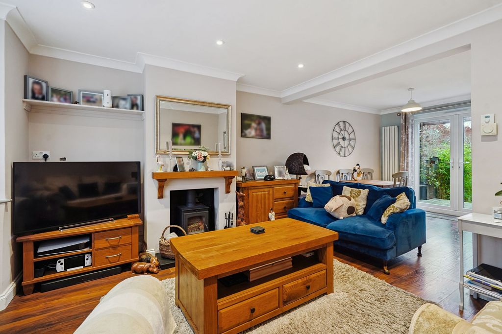 Property photo 2 of 13