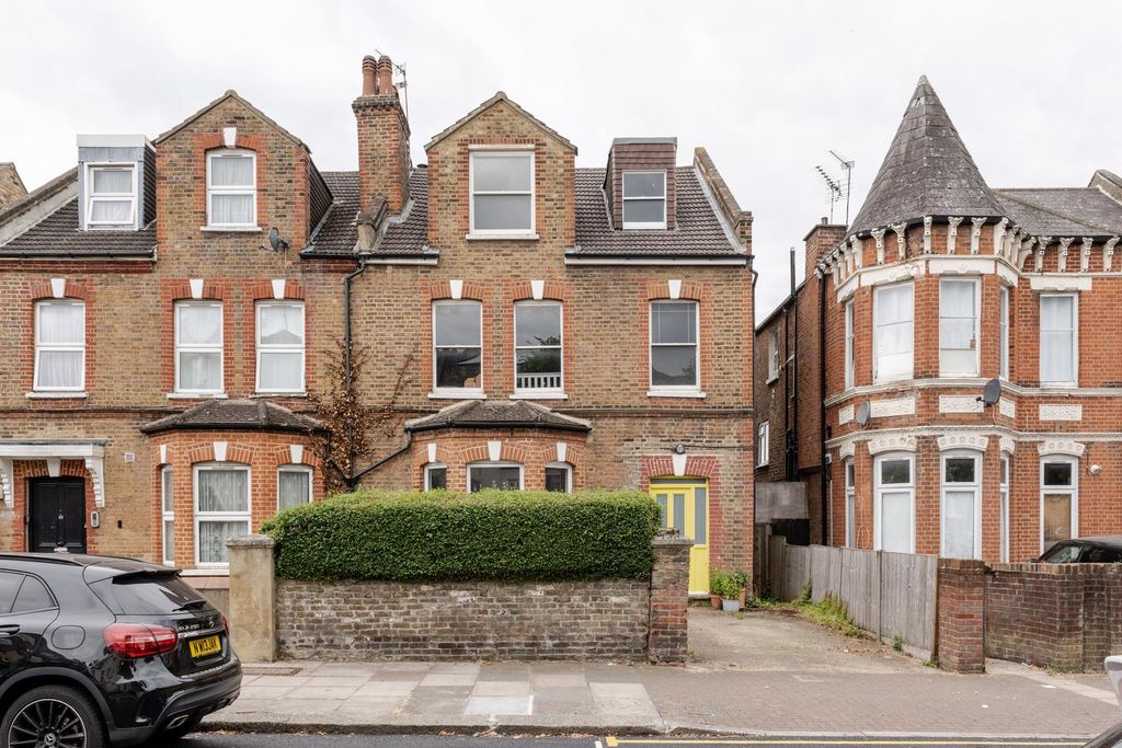 Property photo 1 of 30