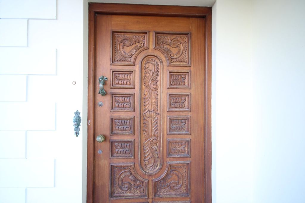 Property photo 2 of 46