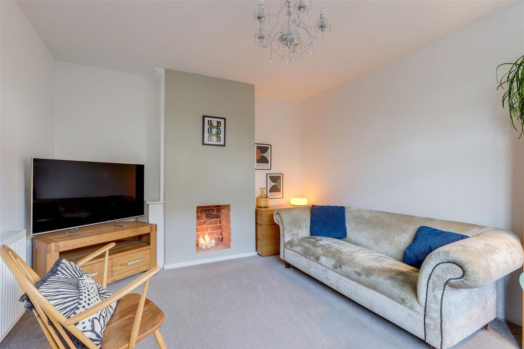 Property photo 3 of 19