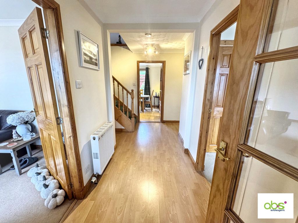 Property photo 3 of 25