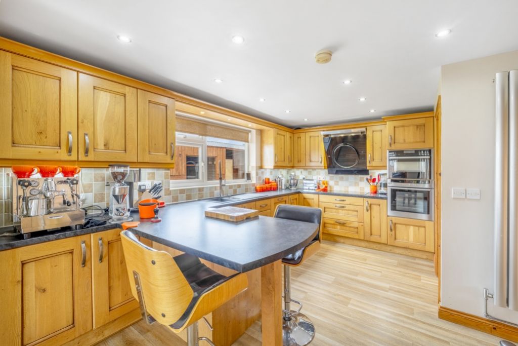 Property photo 3 of 41 Port Home (Whaplode)-25