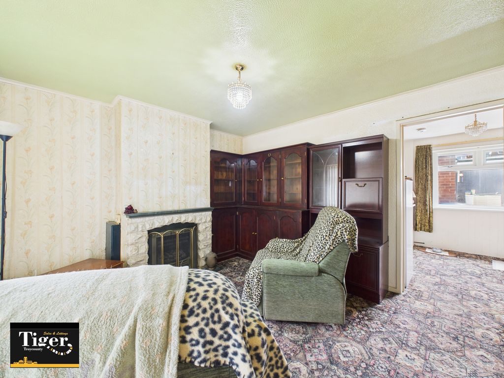 Property photo 3 of 16