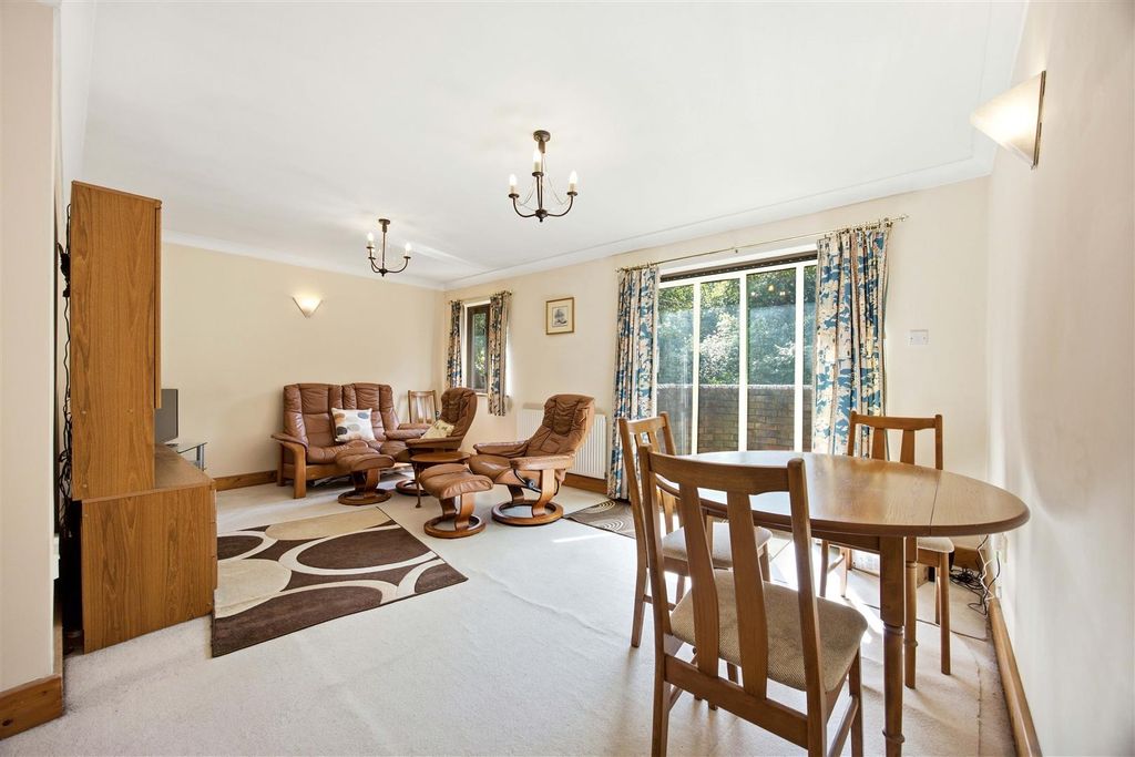 Property photo 3 of 14 Living Room