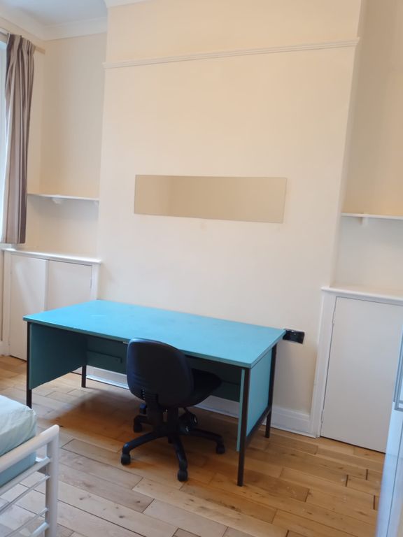 Property photo 2 of 3