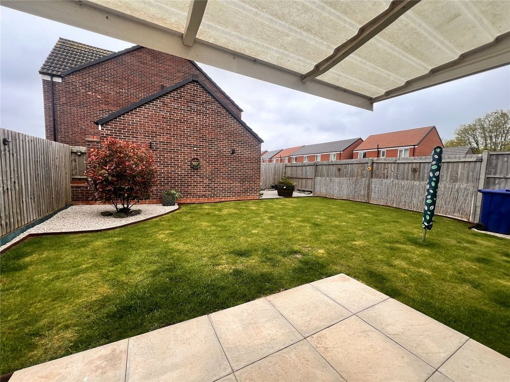 Property photo 2 of 11 Picture No. 03