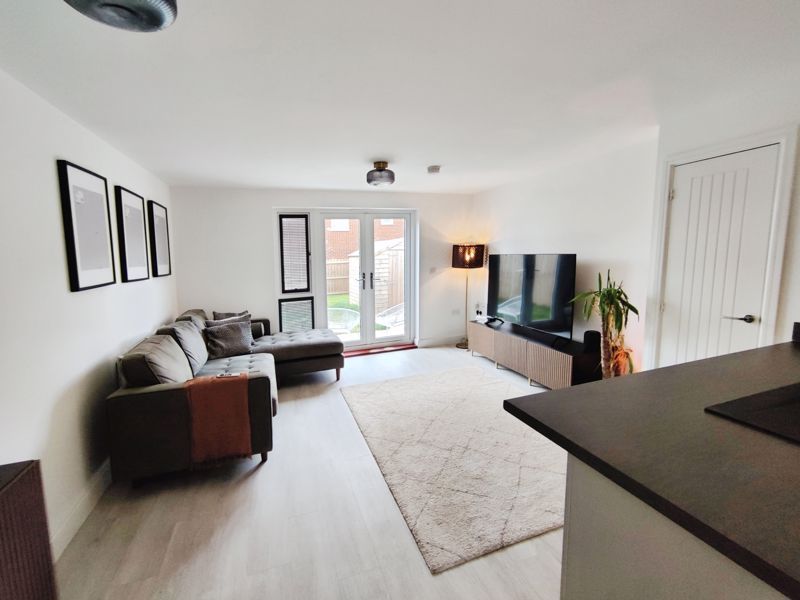 Property photo 2 of 9 Photo 8