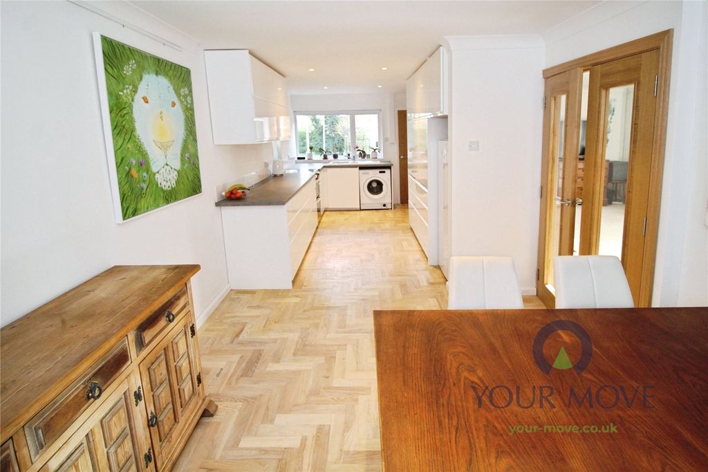 Property photo 3 of 22 Kitchen/Dining Room