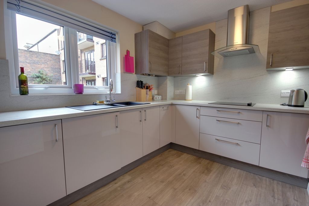 Property photo 2 of 13 1 Kit A