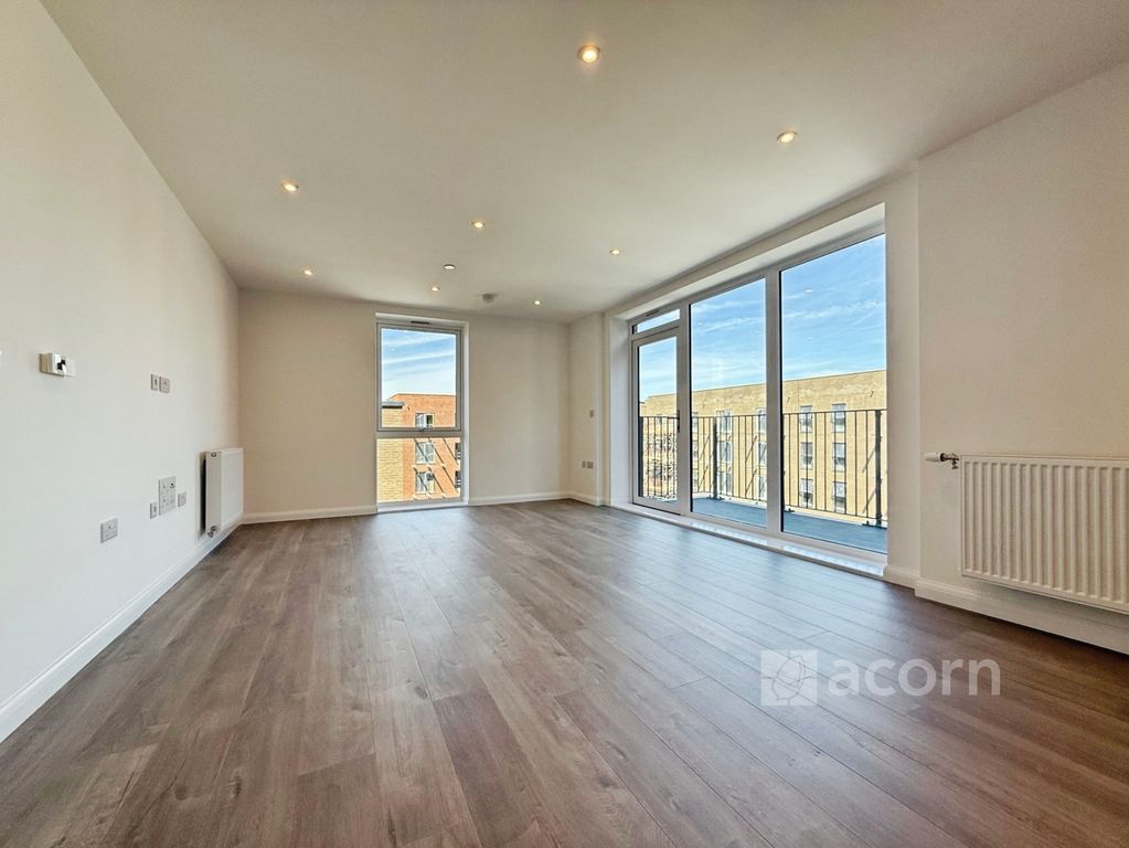 Property photo 2 of 11 22c7Ac80--4Db1-80...