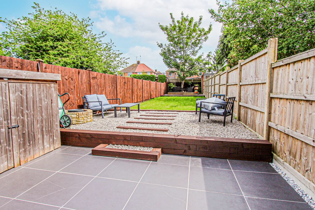 Property photo 3 of 13 Landscaped Garden