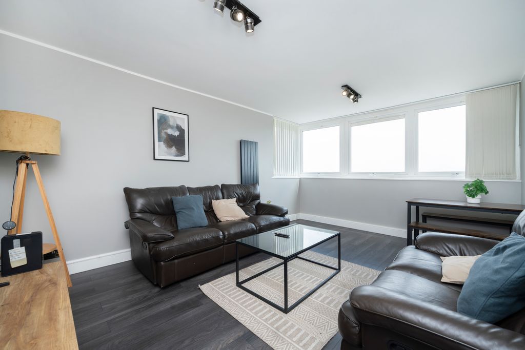 Property photo 1 of 8 Living Area