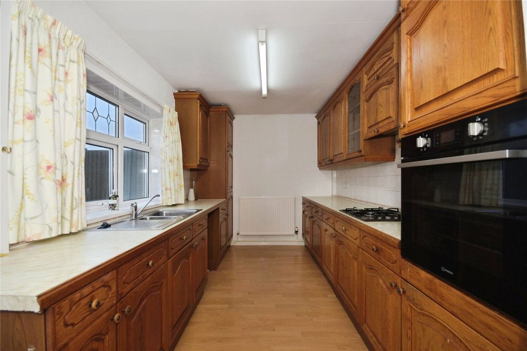 Property photo 2 of 17 Picture No. 08