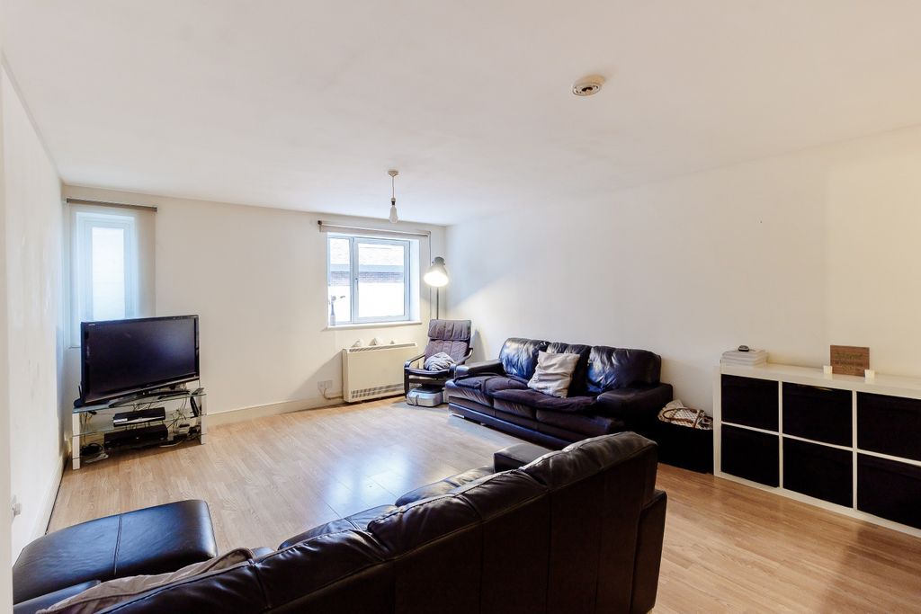Property photo 3 of 14 Reception Room