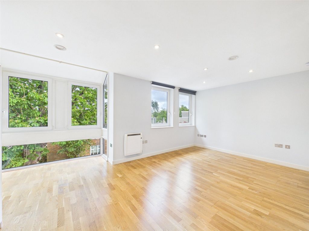 Property photo 1 of 6 Picture No. 05