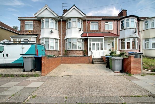 Property photo 1 of 12