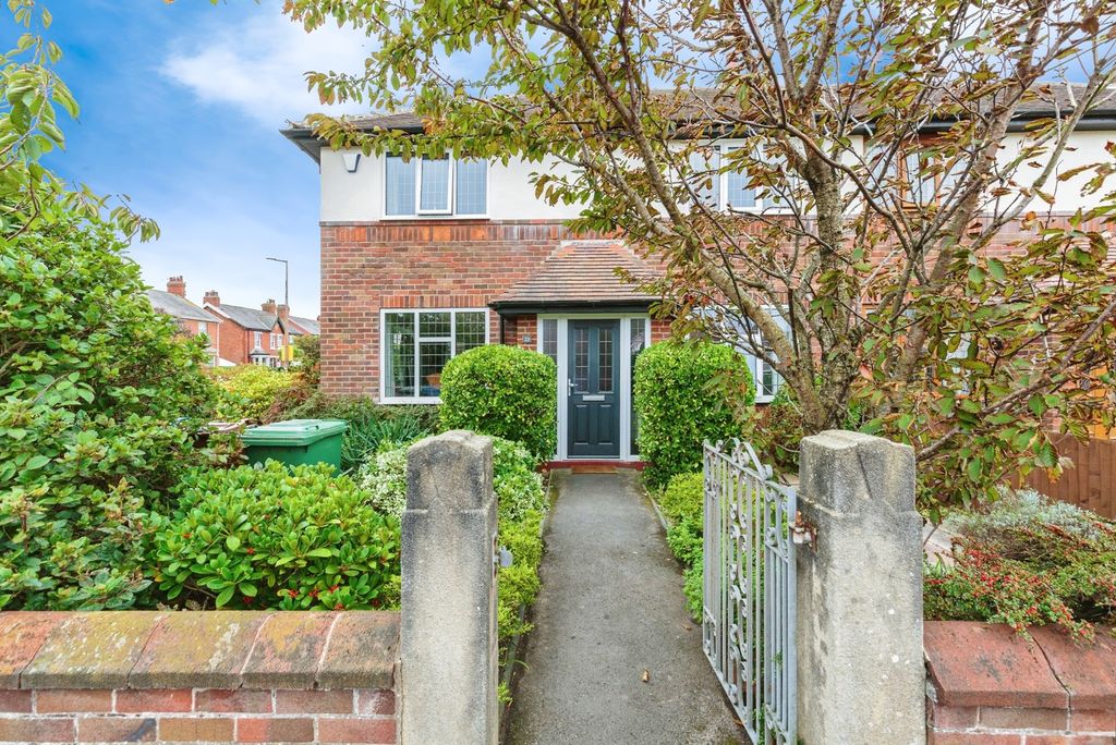 Property photo 1 of 18 Photo