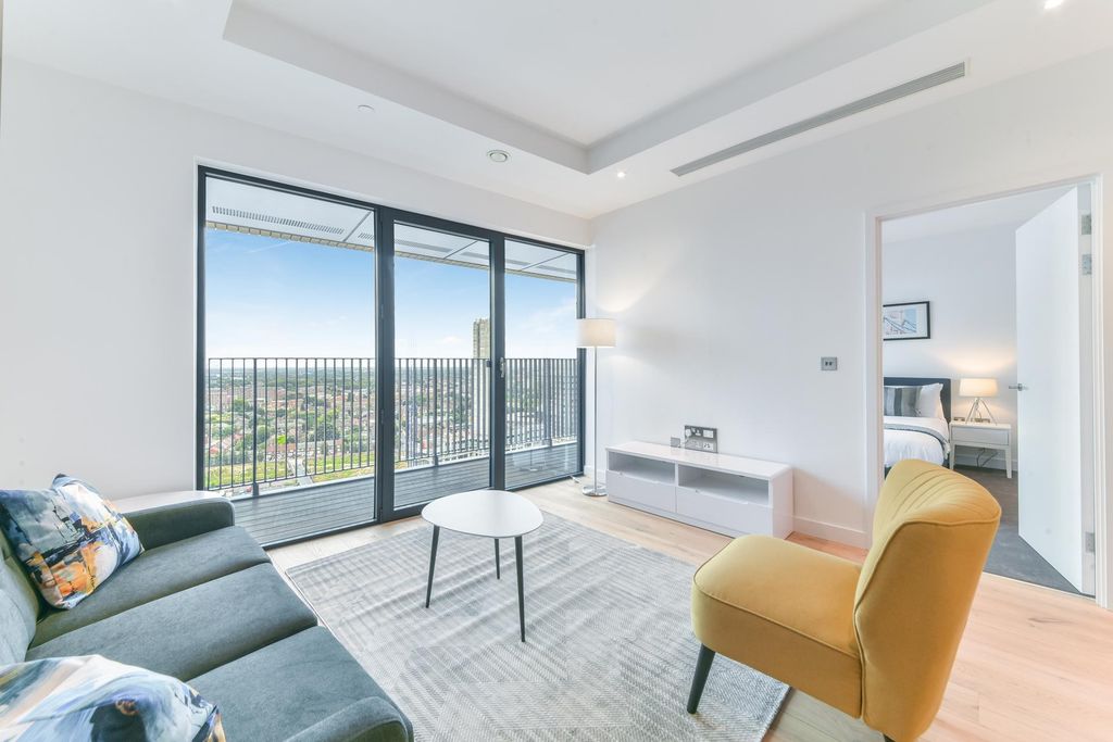 Property photo 2 of 12