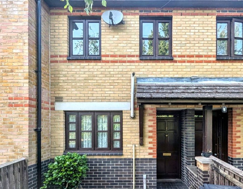 Property photo 1 of 1