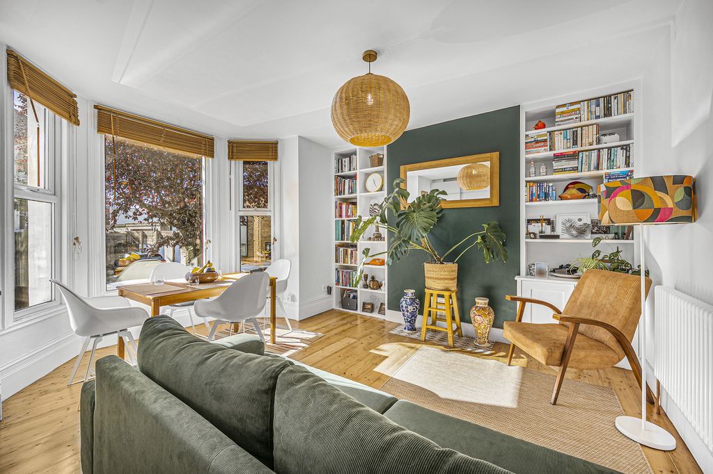 Property photo 2 of 7