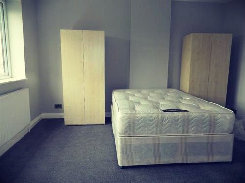 Property photo 1 of 10 3 Bedroom Flat