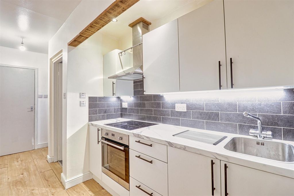 Property photo 2 of 14 0 General