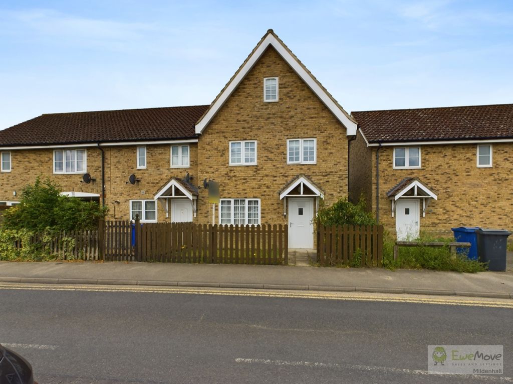 Property photo 1 of 12 Aspal Lane - Exterior - Ewemove Mildenhall