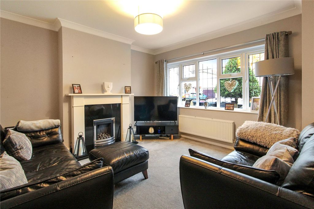 Property photo 2 of 25 Picture No. 14